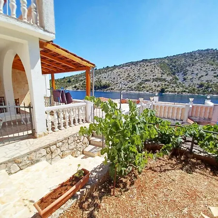 3 - Carmen Appartement *